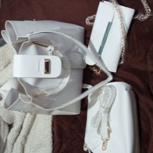 White 3 piece purse set